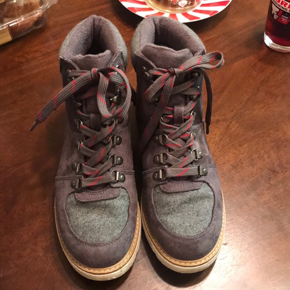 Lace up boots